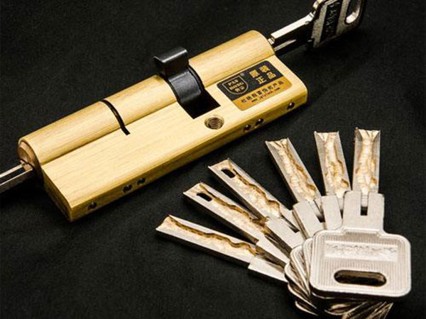 阿里地24小时上门开锁公司