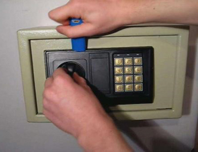 阿里地24小时上门开锁公司